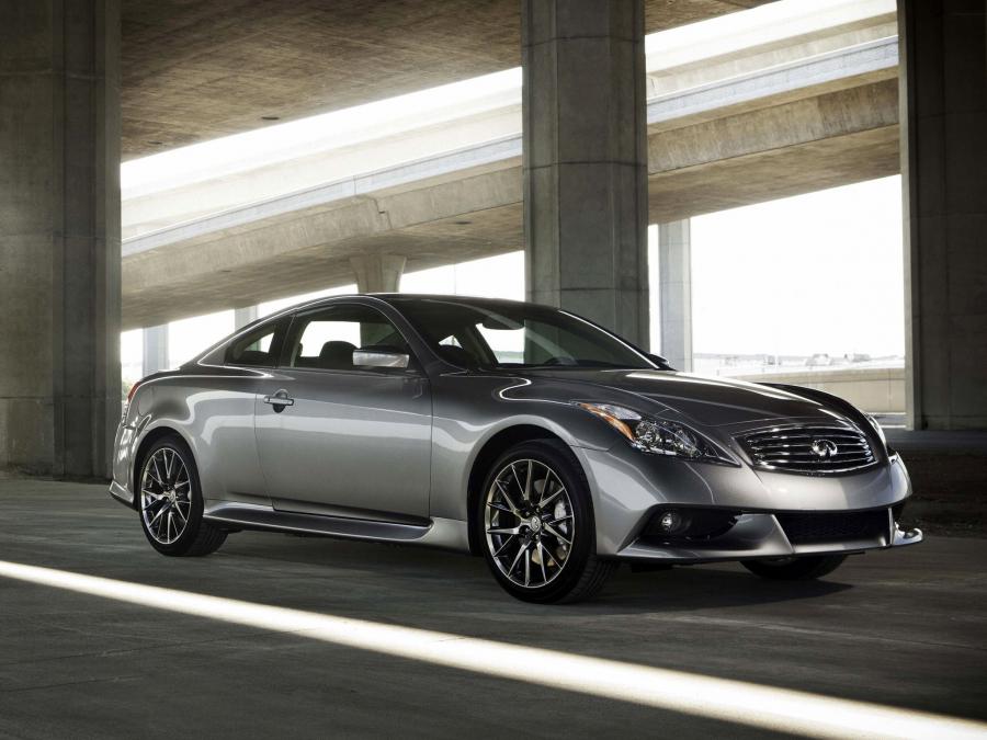  Infiniti G37 IPL Coupe 2010 года  (фото 8 из 13)